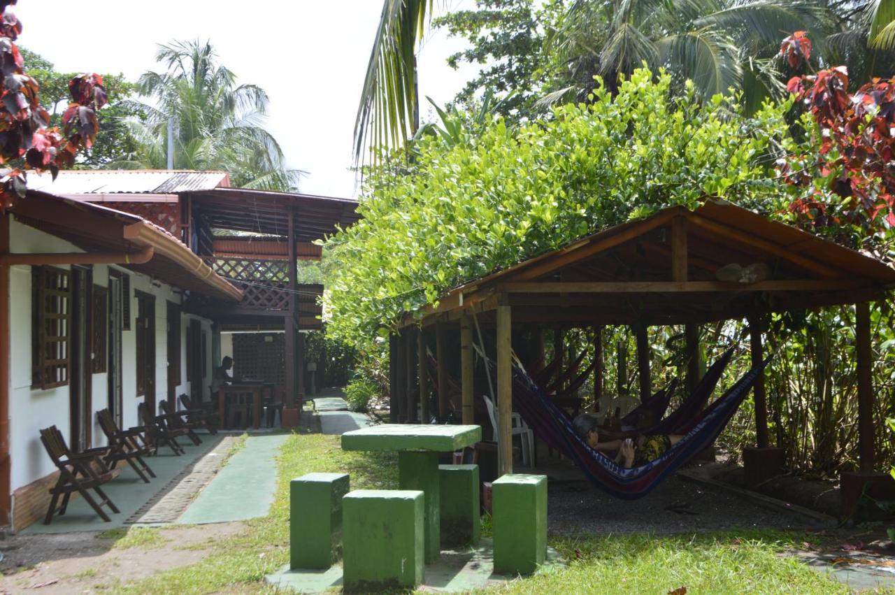 Cabinas Balcon Del Mar Tortuguero Exterior photo