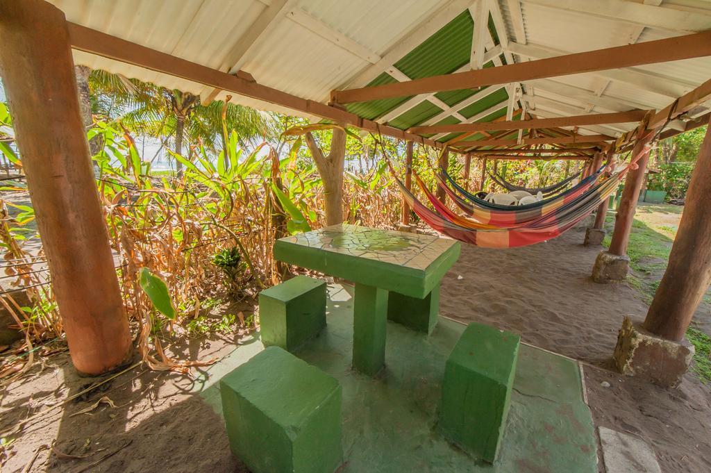Cabinas Balcon Del Mar Tortuguero Exterior photo